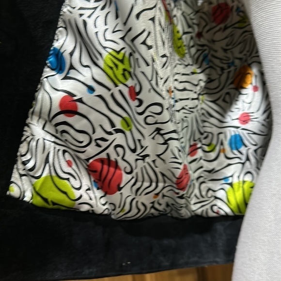 Saguaro Black Suede with Removable Faux Fur Collar and Beading Detail Vest - EUC - Picture 4 of 10